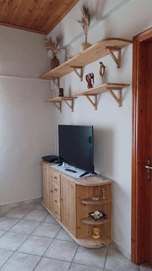 Island House In Elika - Marathias Apartman Kültér fotó